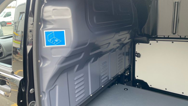 Mercedes-Benz Vito EL2 Electric Fwd 85kW 66kWh Pro Van Auto